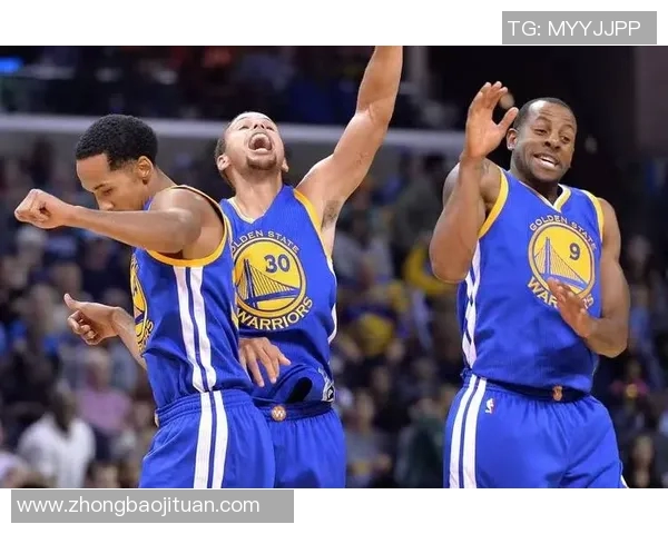 勇士与热火总决赛精彩录像回顾重温巅峰对决的激情与荣耀 勇士与热火总决赛精彩录像回顾重温巅峰对决的激情与荣耀